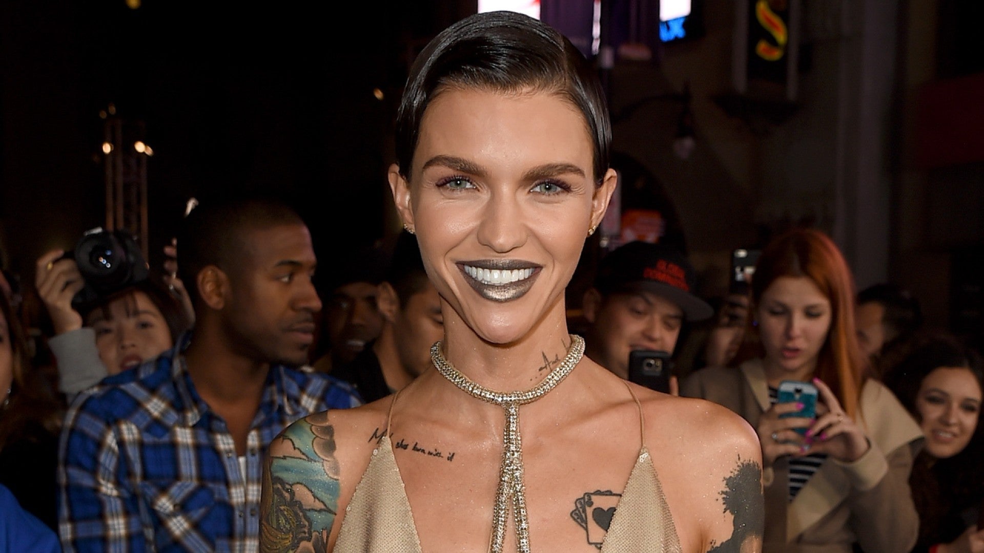 plainte gant ruby rose before and